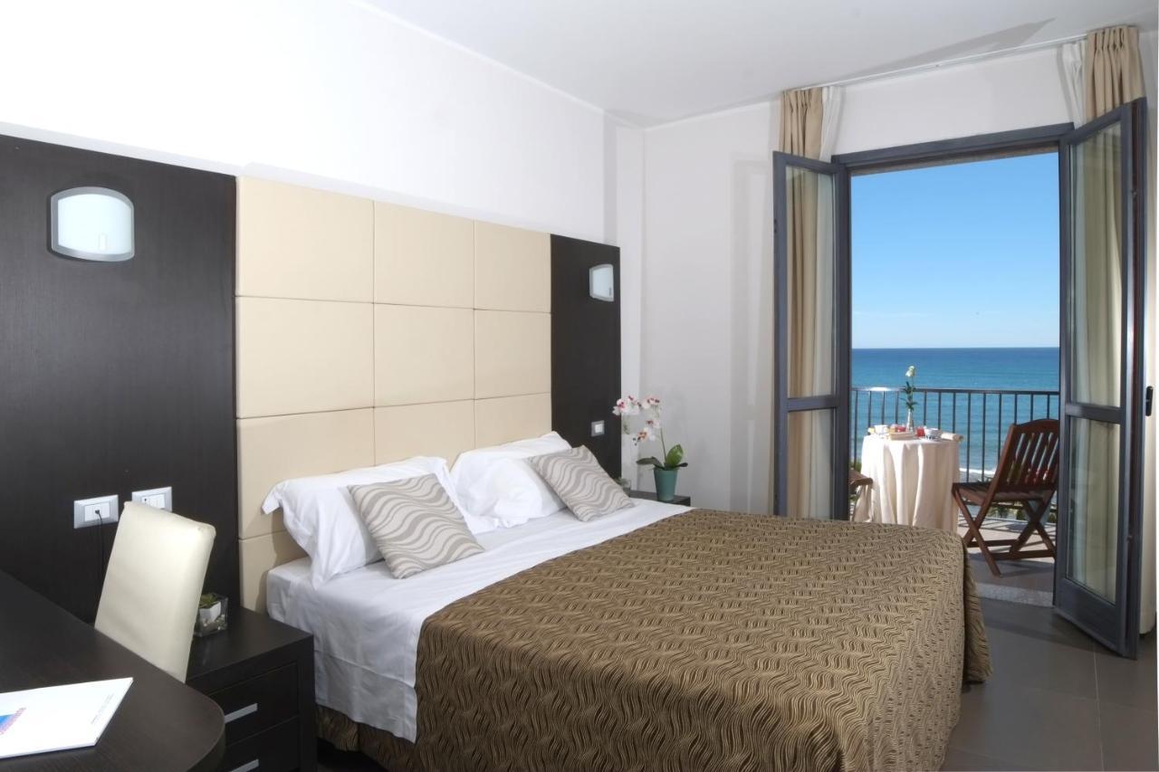 Villa Gioiosa Diano Marina Ngoại thất bức ảnh